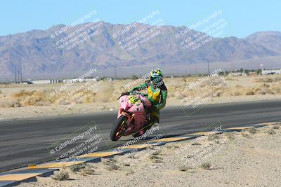 media/Jan-10-2025-CVMA Friday Practice (Fri) [[489e0da257]]/Group 4 and Trackday/Session 2 (Turn 4 Inside)/